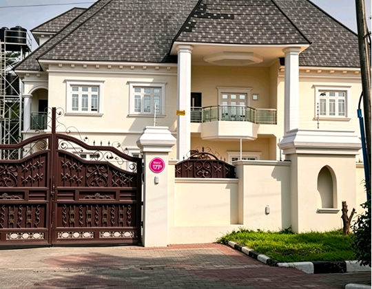 MLOSH Clinics building